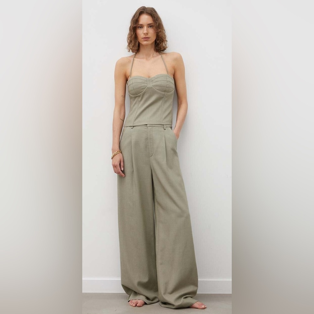 GESTUZ 
Top and bottom linen set size EU 34